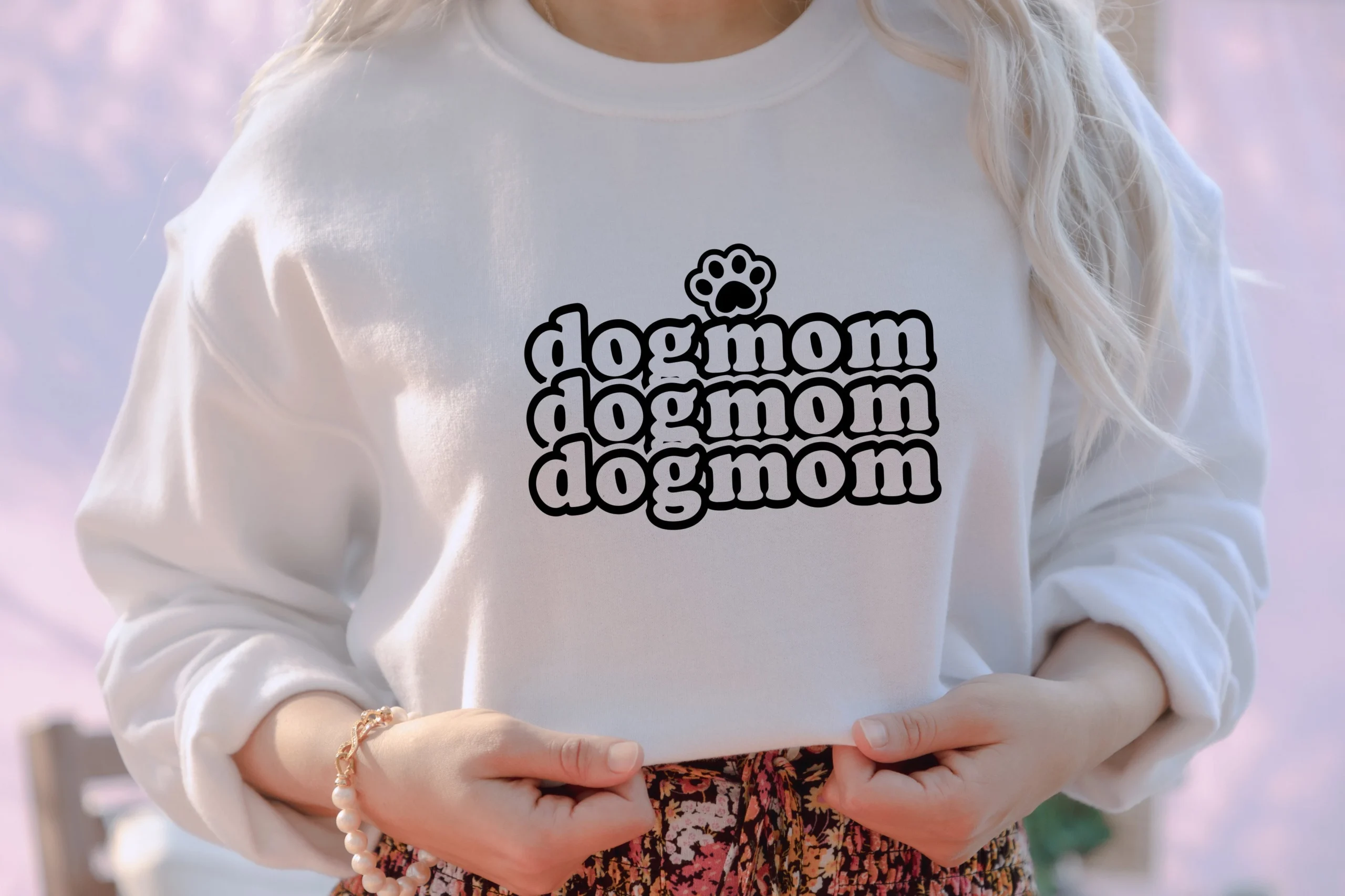 Dog Mom SVG - Stacked Font featuring paw print and the word 'dogmom'